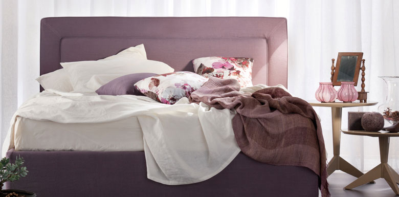 Cassandra Bett von BertO