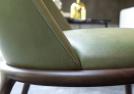 Sessel mit gebogener Rückenlehne lieferfertig - Berto Outlet