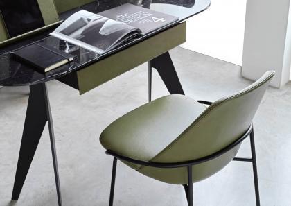 Grüner Jackie-Stuhl mit Schreibtisch