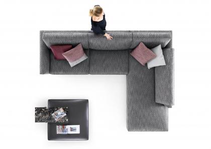 Tommy weiches Design-Sofa mit Hocker - BertO