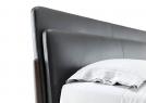 Bowery-Bett mit gepolstertem Kopfteil und Lederkissen - BertO