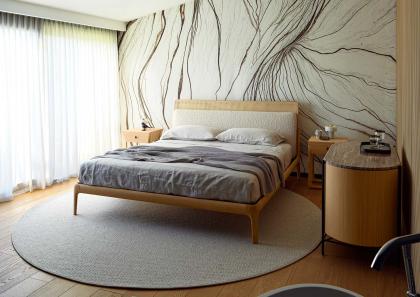 BETT AUS MASSIVER EICHE EAST SIDE