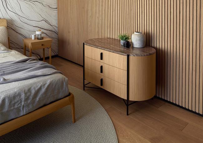 Design-Kommode 315 aus Eiche - BertO