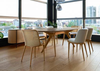 TISCH AUS EICHE STIV