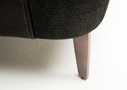 Füβe aus kupferfarbenem mattem Stahl, Originaldesign von BertO Design Studio - Emilia #BertoLive