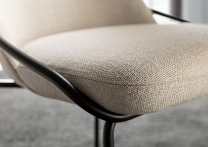 Design Stuhl Jackie ohne Armlehnen mit röhrenförmiger Metallstruktur - BertO Salotti