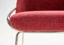Rote Jackie-Stühle im Stoffdetail der Version ohne Armlehne - BertO Outlet